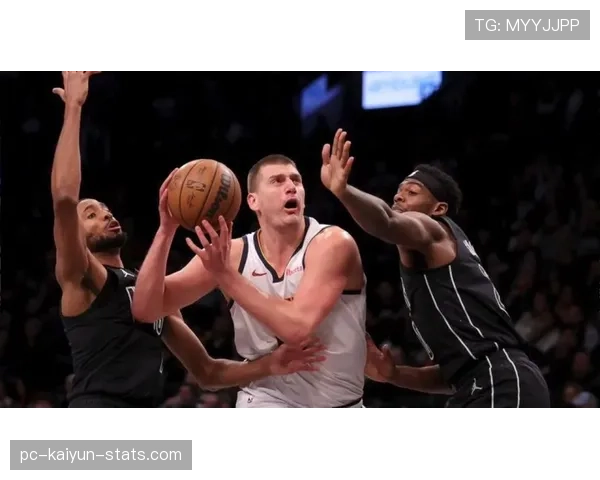 穆雷季后赛挡拆比常规赛更能为约基奇创造高效机会