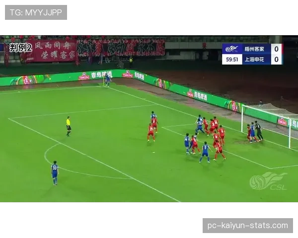 越位判定核心：触球瞬间位置与是否干扰对方