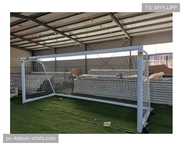 门将出击时哪些情况算犯规？规则拆解关键判罚点